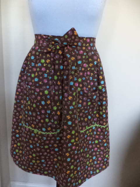 Pattern For Owl Apron | half apron colorful owl pattern on luulla Pattern For Owl Apron | half apron colorful owl pattern on luulla
